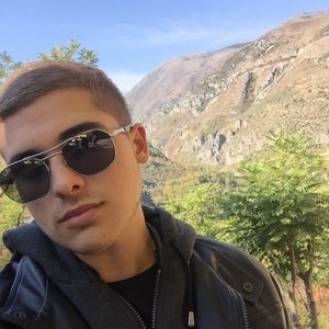 Meet your Posher, Kyle